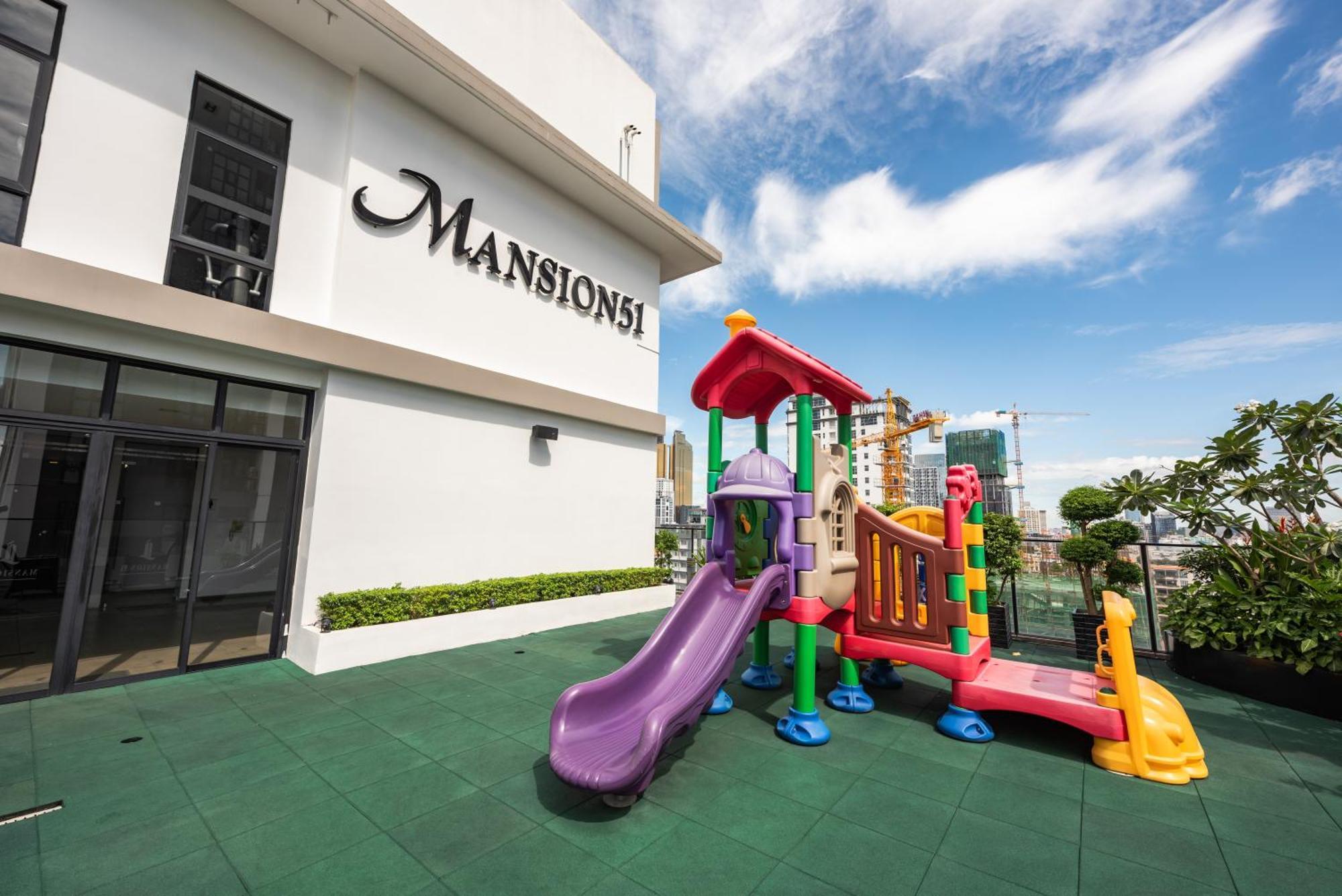 Mansion 51 Hotel & Apartment Phnom Penh Exterior photo